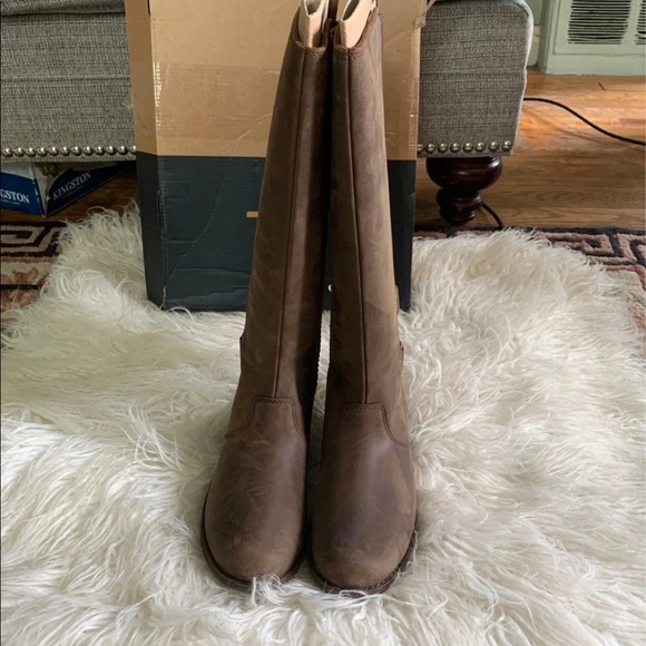 Teva Ellery boots - Picture 2 of 12